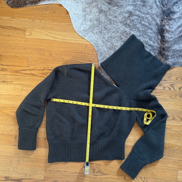 **LAST CALL** MONSE EUC Asymmetrical Cutout Sweater in Olive Green Size S - Picture 9 of 12